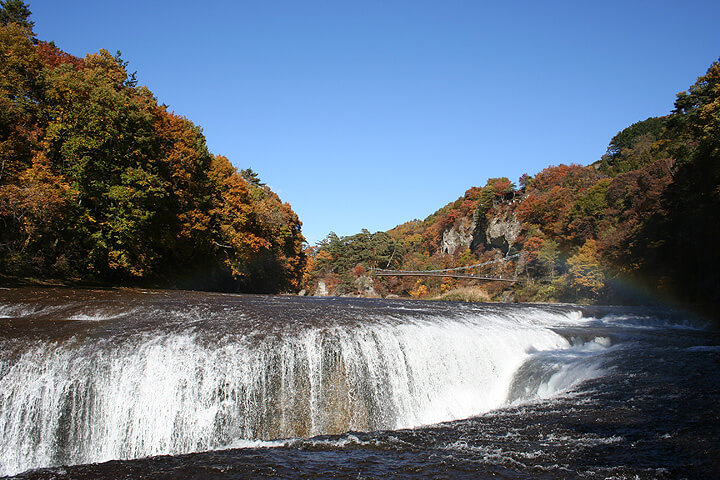 秋彩の吹割の滝　松茸ランチとりんご狩り！