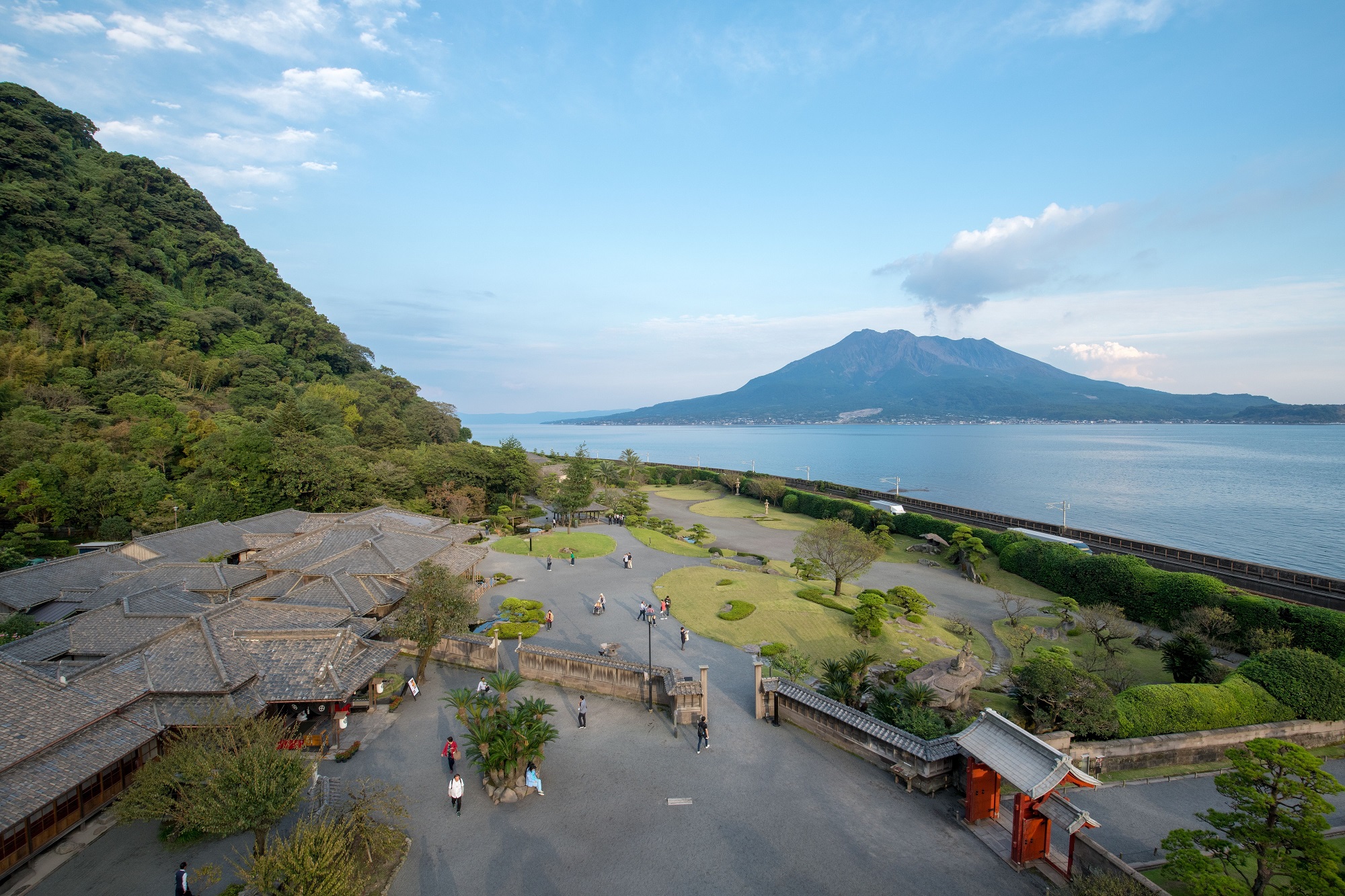 南九州2つの名湯！指宿・霧島温泉と美食満喫！